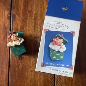 2005 Hallmark Mischievous Kittens Ornament